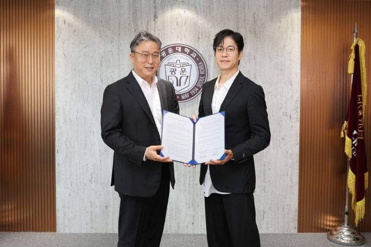 (좌)조남준 난양공과대학교 교수 (우)유준상 SOOM 우주예술연구소 소장


